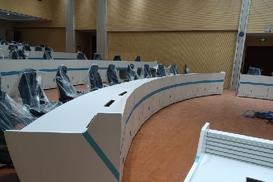 如何让翻转电脑桌“扛得住重压”？实用改造指南来了！